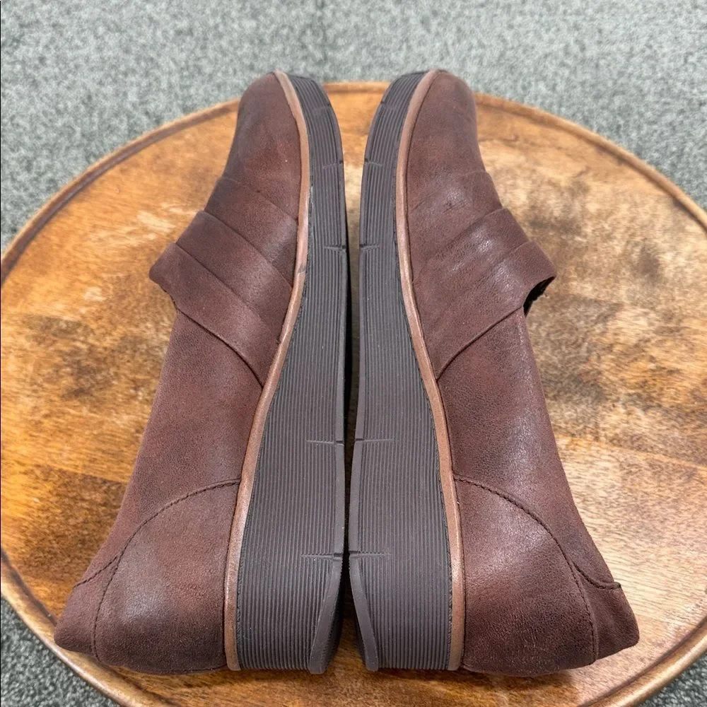 B True Baretraps Sheos Wm 10 M Gisela Brown Slip-On Loafers Comfort